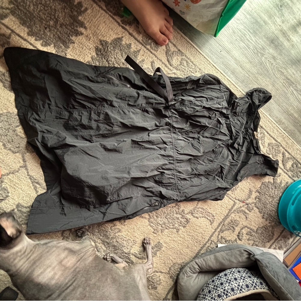 Black Sleeveless Dress